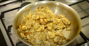 Creamy Garlic Mushroom Sauce Step 2