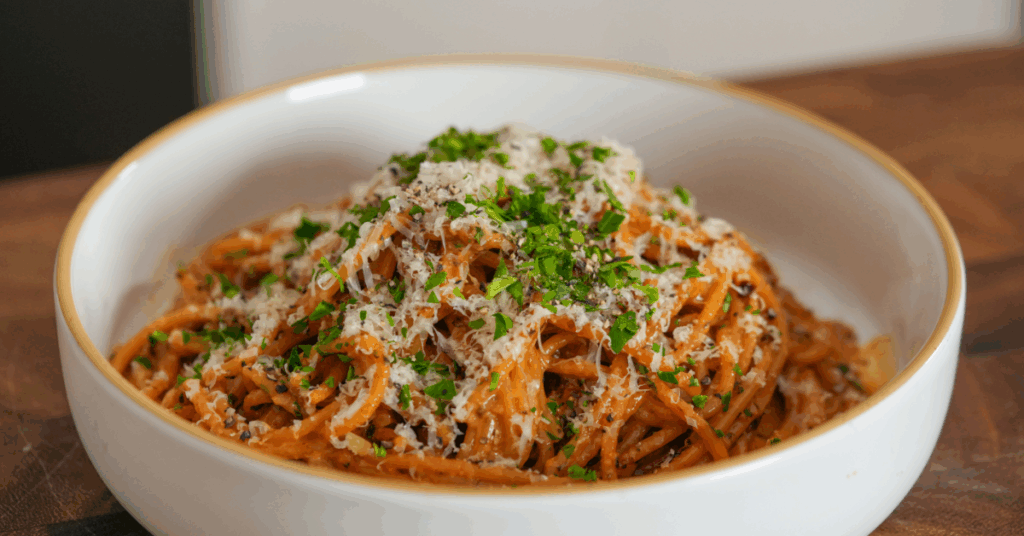 Caramelised Onion Garlic Pasta
